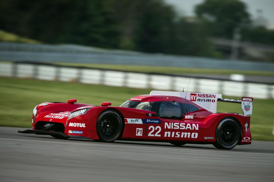  Nissan GT-R LM Nismo 2015 года  (фото 18 из 31)